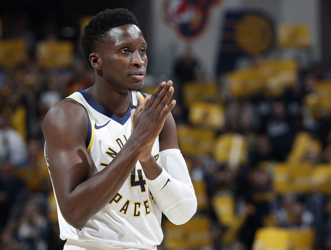 客场面对一 客场面对一