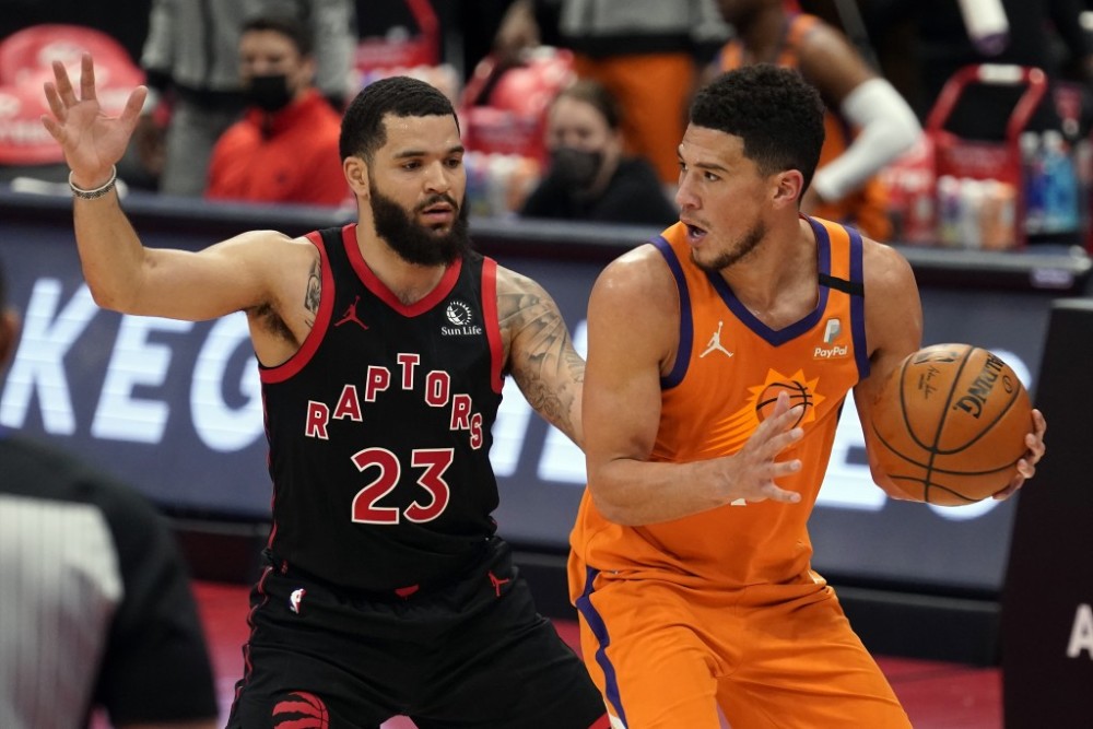 现出一丝不 现出一丝不