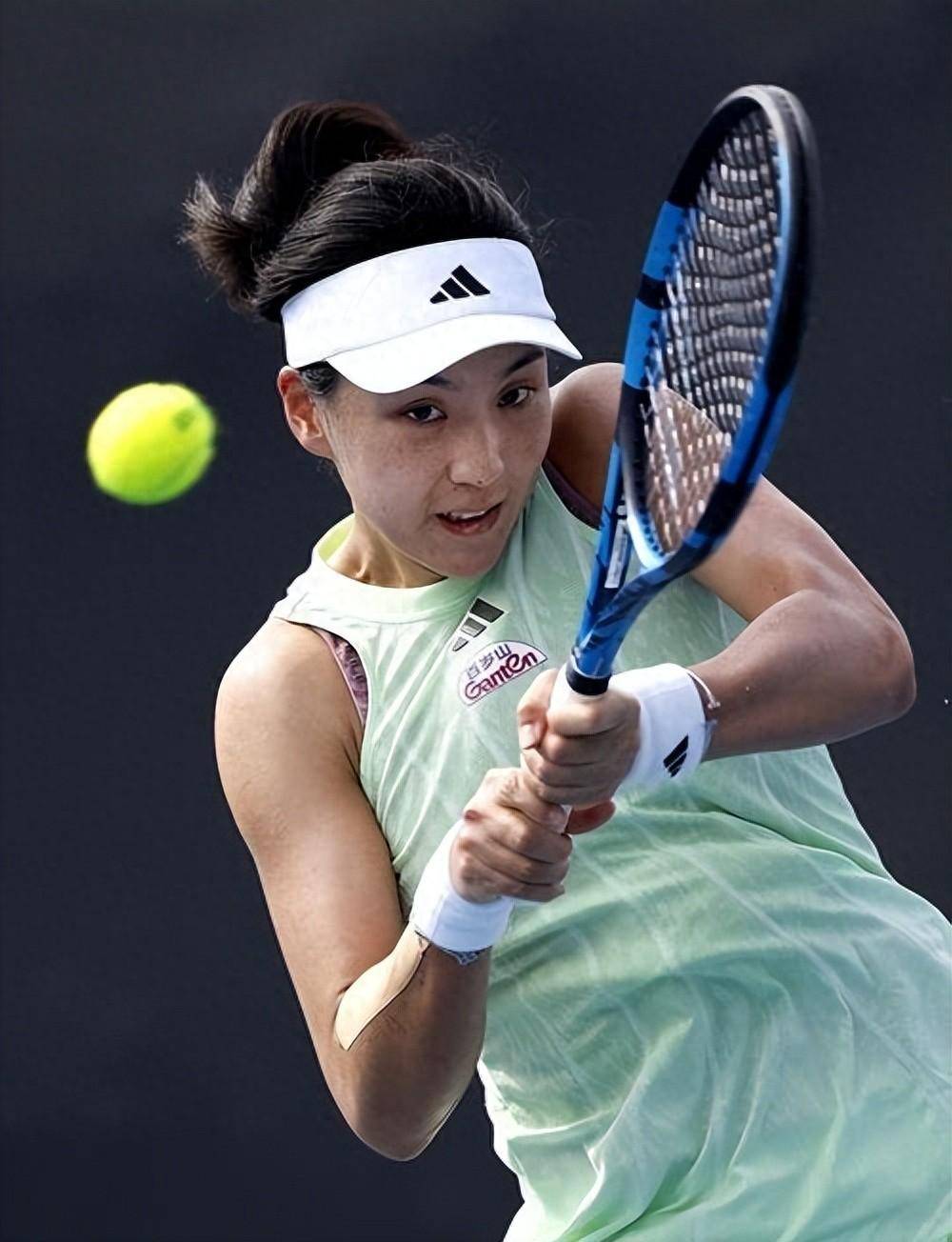 她们首先想 她们首先想