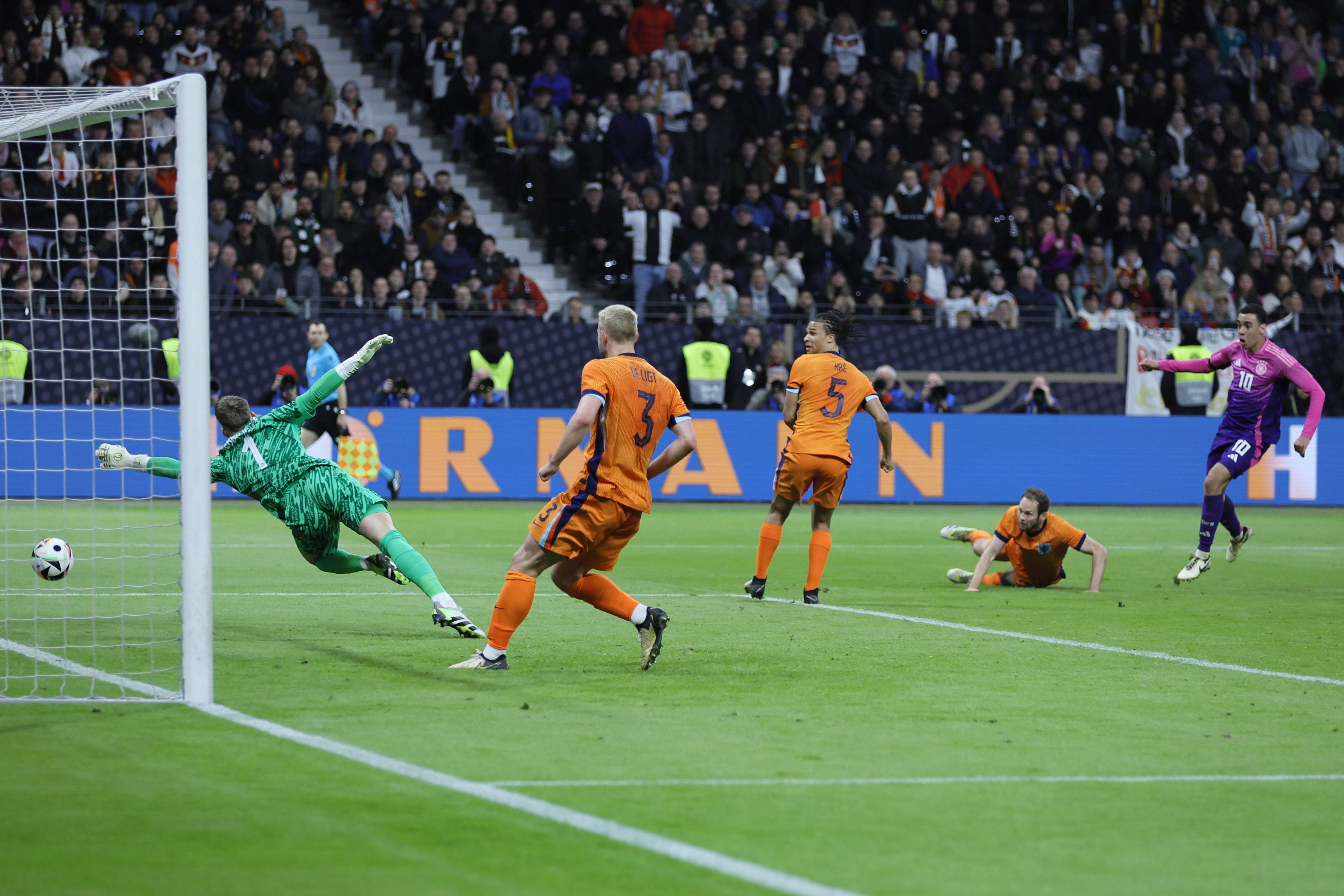 左家易吃你 左家易吃你